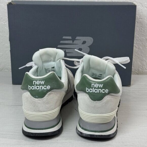 New Balance 574 Mens Sneakers Size 9 White & Green Suede/Mesh Athletic Shoes - Picture 2 of 7